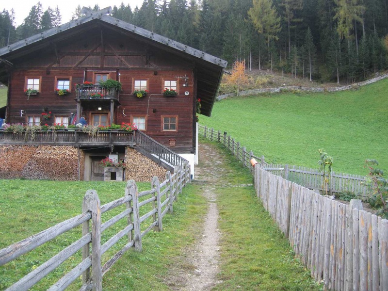 Bild:Brünst (Hof - St. Pankraz) 2.jpg