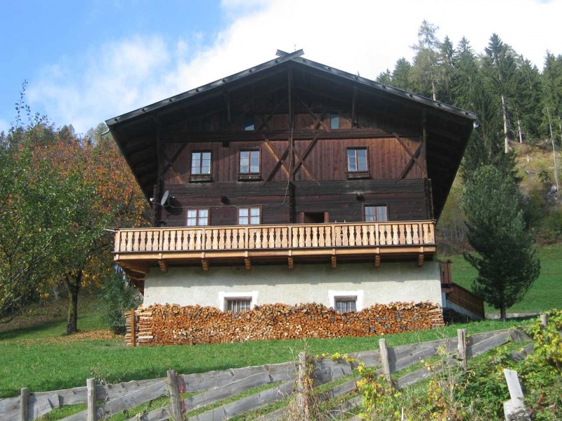 Bild:Innerbirbach (Hof - Ulten).jpg