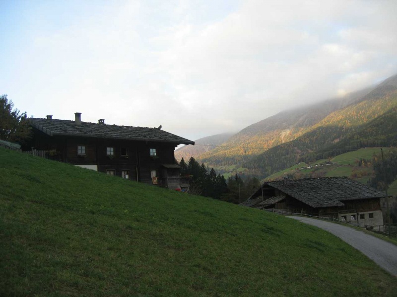 Bild:Brünst (Hof - St. Pankraz) 1.jpg